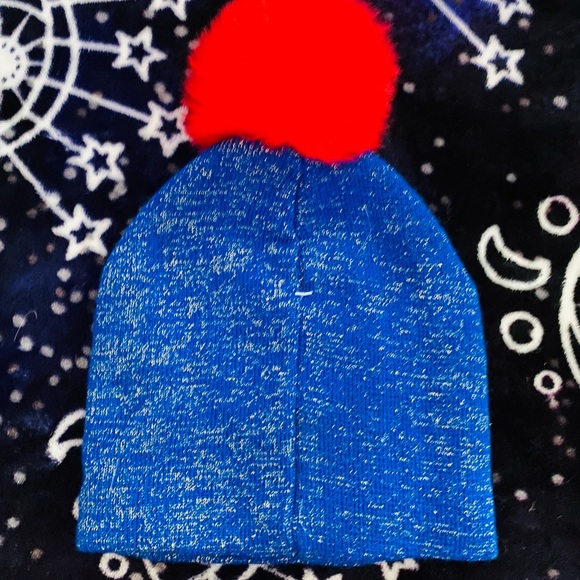 Kids Wonder Woman beanie w poof - Picture 5 of 6